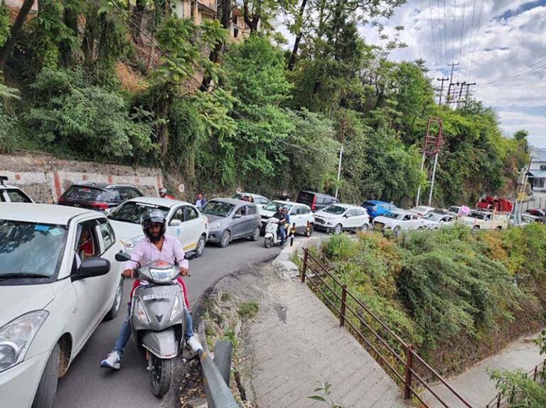 Mussoorie Traffic Jam